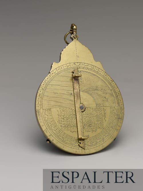 Astrolabio antiguo siglo XVII de bronce