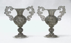 Jarrones demesa de filigrana de plata antiguos siglo XVIII