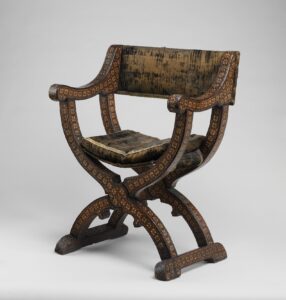 Anticuario que compre sillones antiguos de caderas siglos XVI y XVII